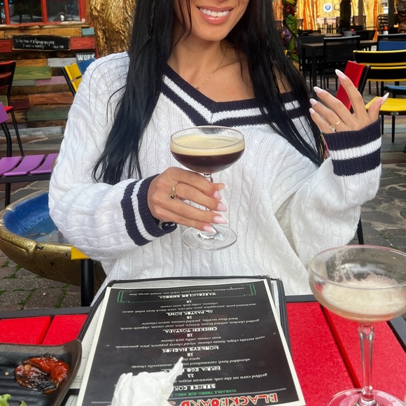 Simply Obsessed White And Navy Sweater - Picture 1 of 11